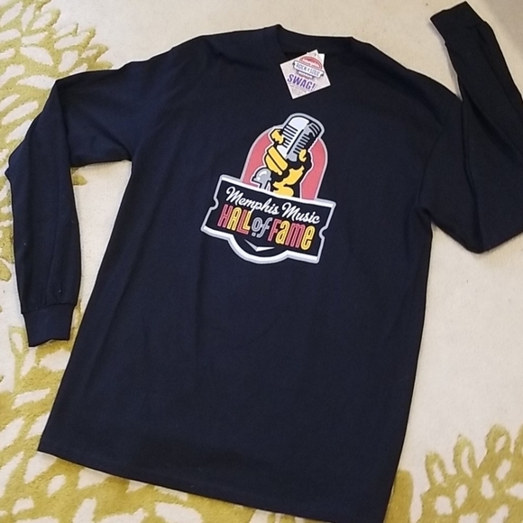 Gildan Tops - NWT Memphis Music Hall of Fame Tee